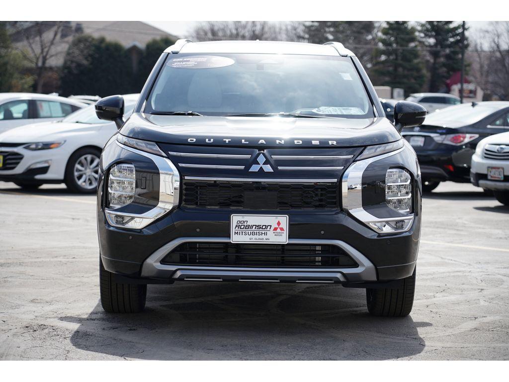 new 2025 Mitsubishi Outlander car, priced at $41,806