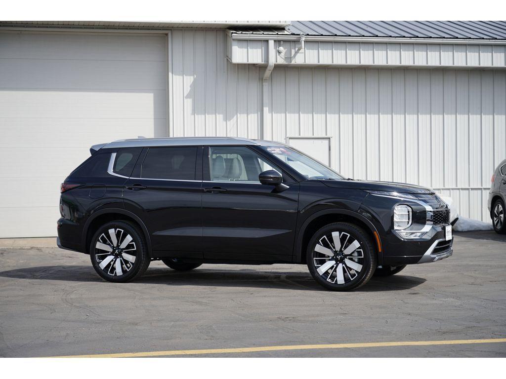 new 2025 Mitsubishi Outlander car, priced at $41,806