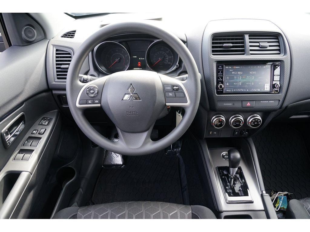new 2025 Mitsubishi Outlander Sport car