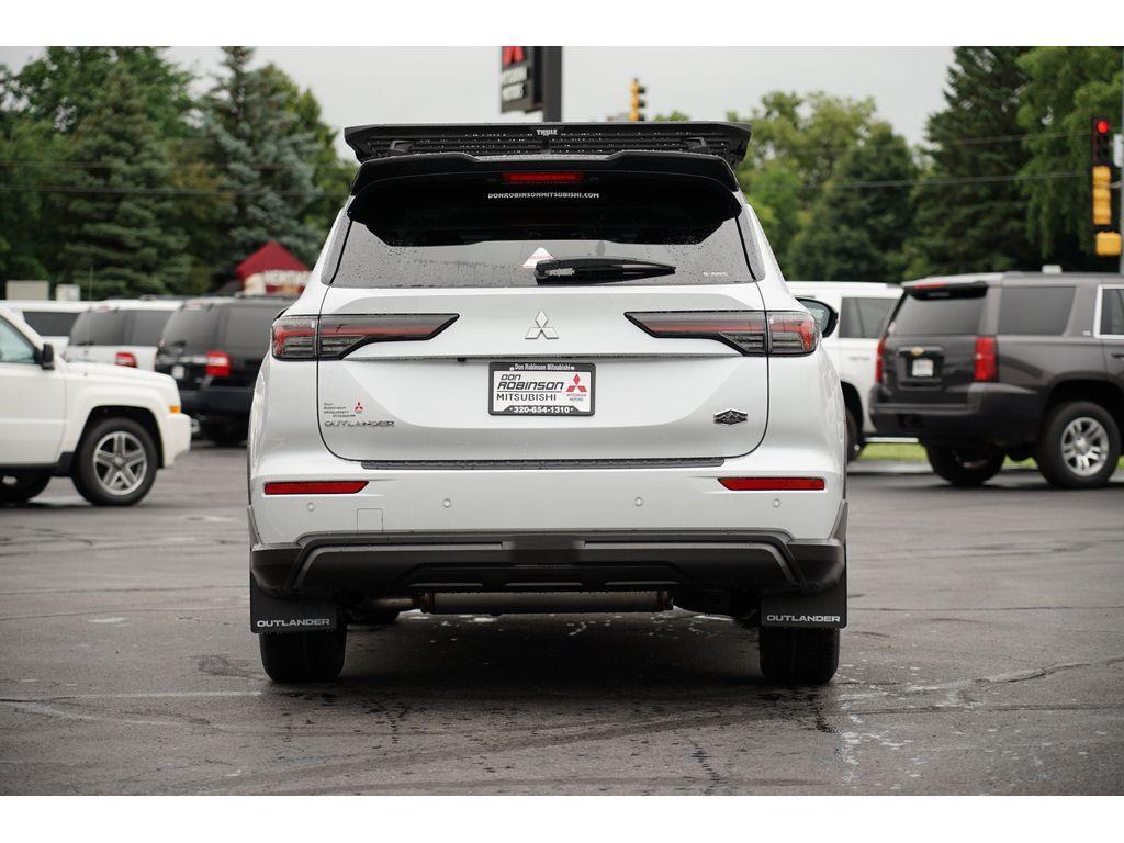 new 2025 Mitsubishi Outlander car, priced at $39,843