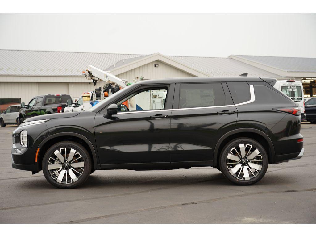 new 2025 Mitsubishi Outlander car, priced at $34,131