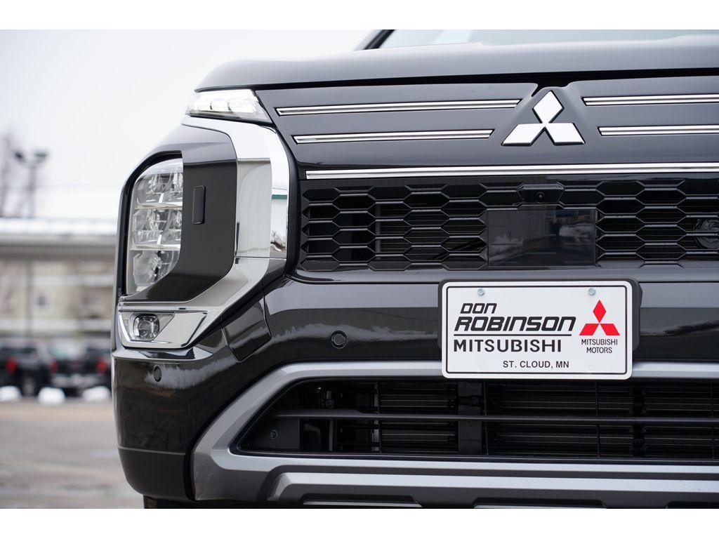 new 2025 Mitsubishi Outlander car, priced at $34,131