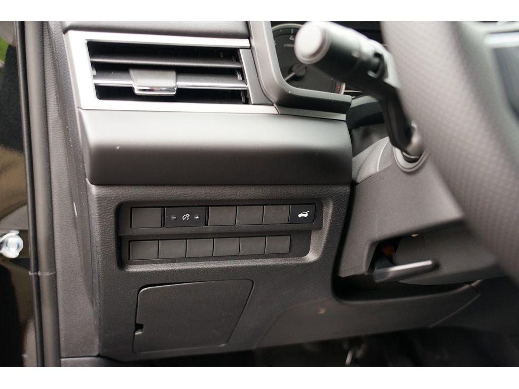 new 2025 Mitsubishi Outlander car, priced at $34,131