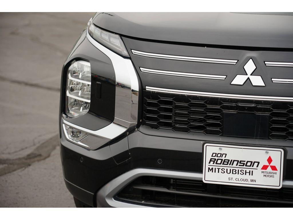 new 2025 Mitsubishi Outlander car, priced at $34,131