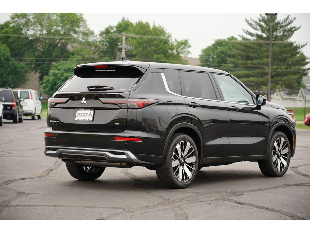 new 2025 Mitsubishi Outlander car, priced at $34,131