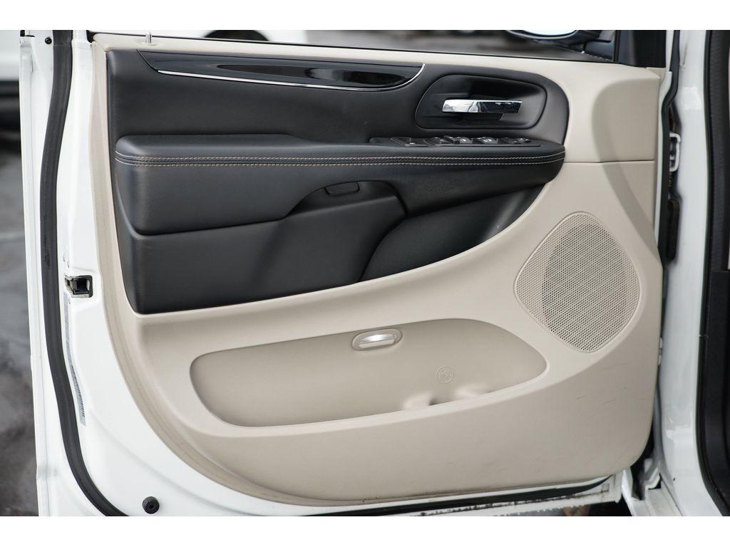 used 2016 Dodge Grand Caravan car, priced at $18,999
