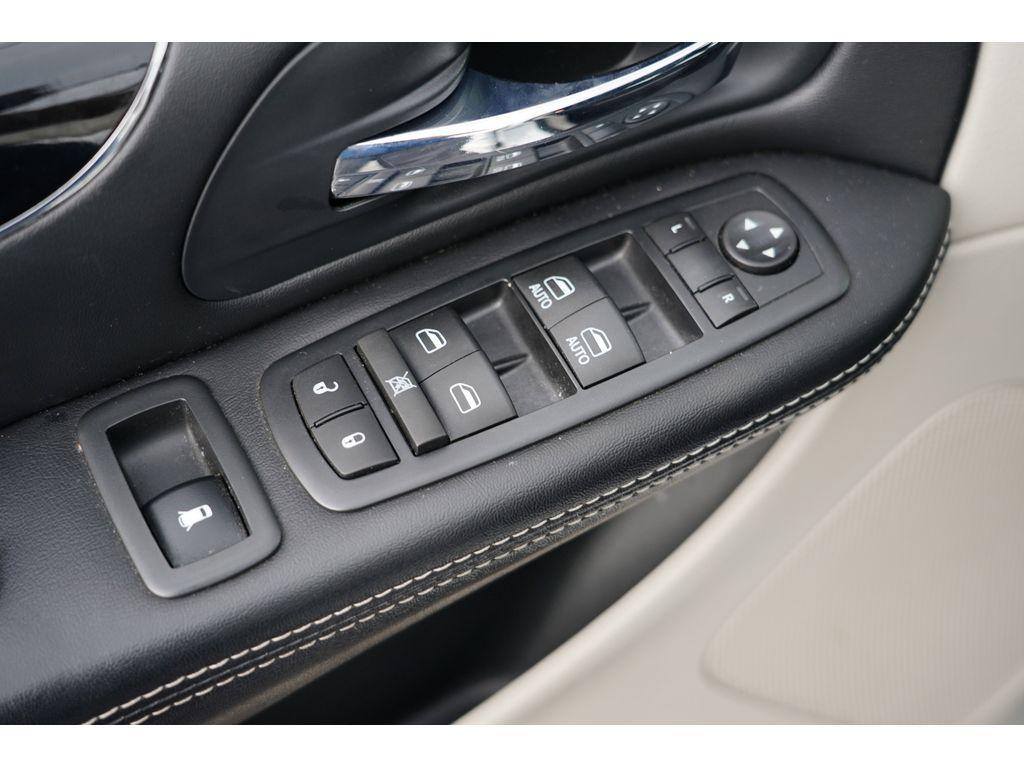used 2016 Dodge Grand Caravan car, priced at $18,999