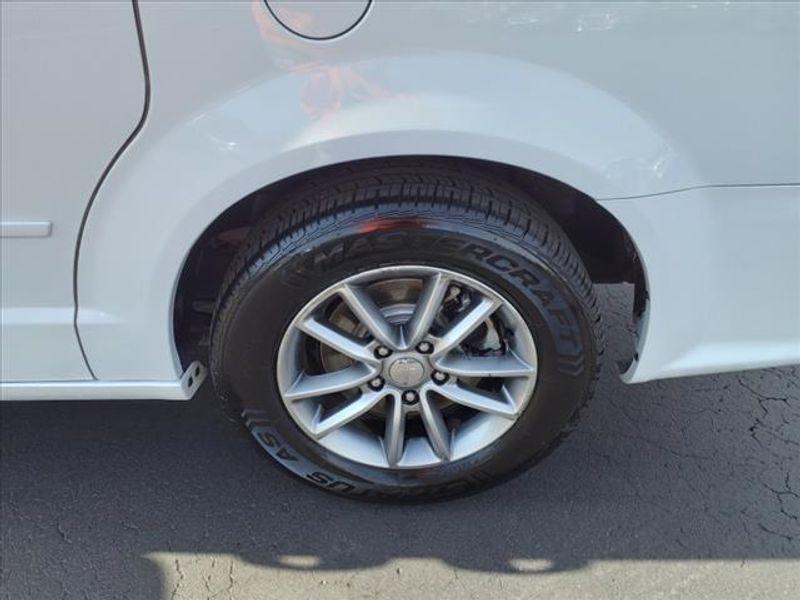 used 2016 Dodge Grand Caravan car, priced at $18,999