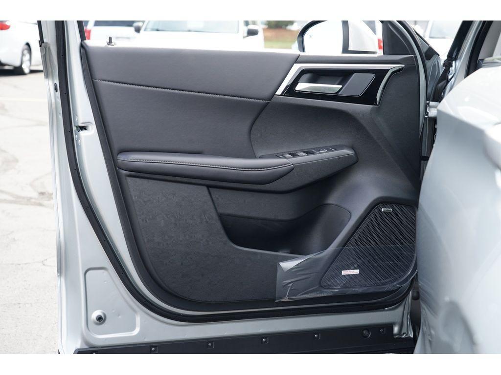 new 2025 Mitsubishi Outlander car