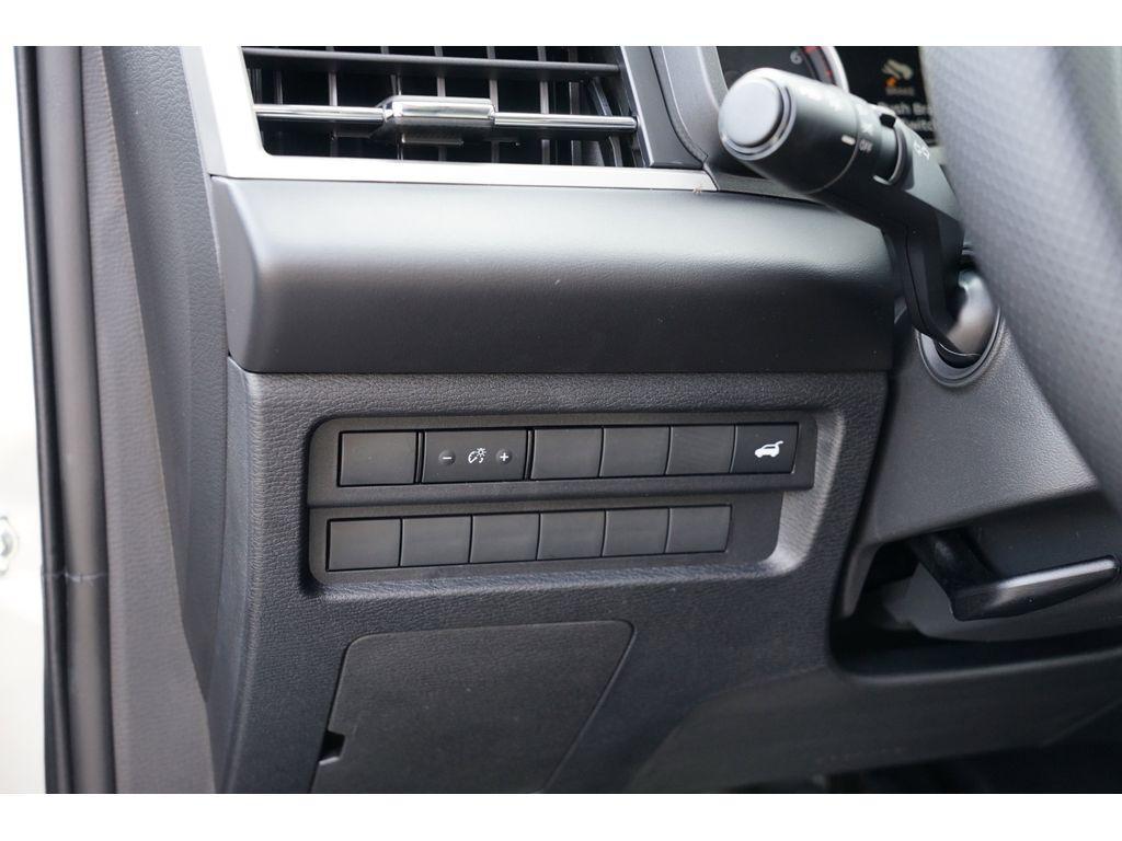 new 2025 Mitsubishi Outlander car