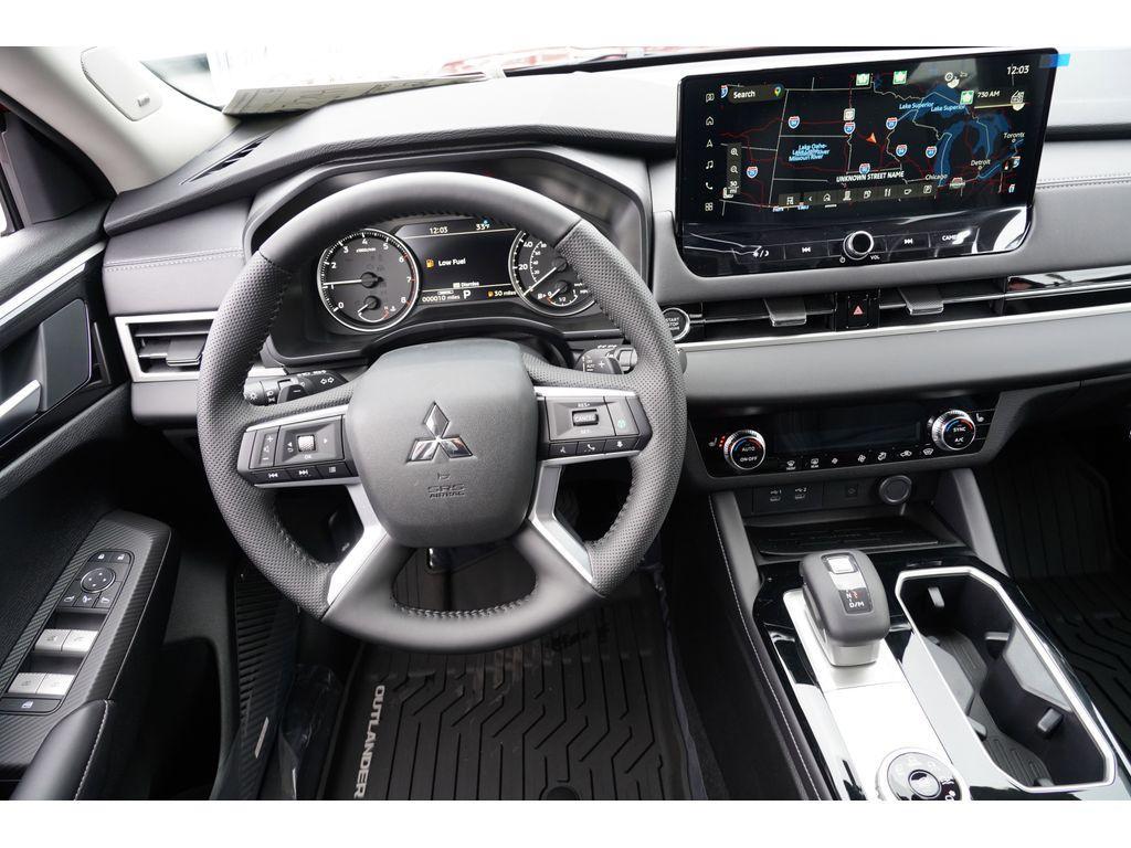 new 2025 Mitsubishi Outlander car, priced at $33,864