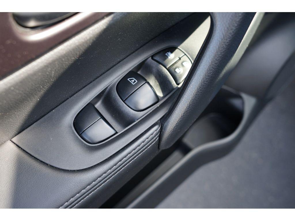 used 2022 Nissan Rogue Sport car, priced at $19,999