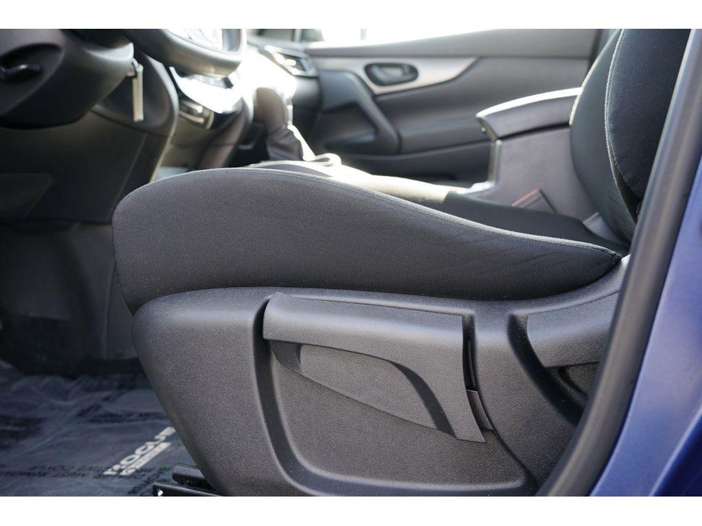 used 2022 Nissan Rogue Sport car, priced at $19,999