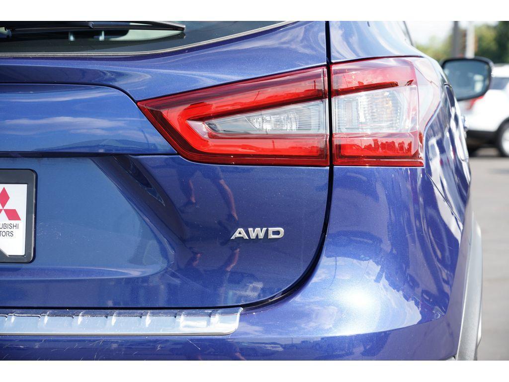 used 2022 Nissan Rogue Sport car, priced at $19,999