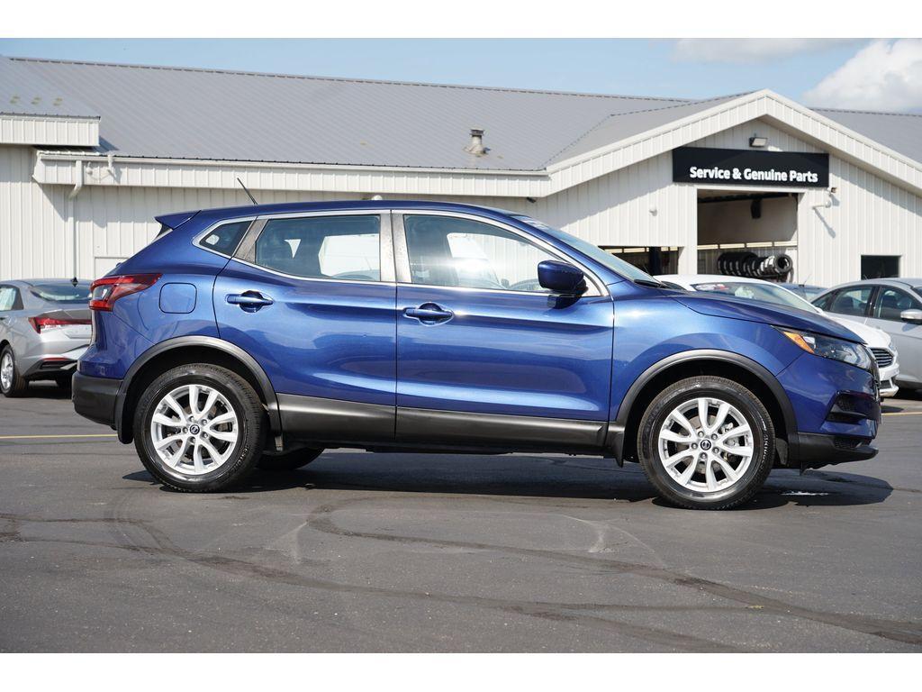 used 2022 Nissan Rogue Sport car, priced at $19,999