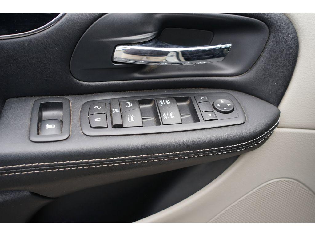 used 2016 Dodge Grand Caravan car, priced at $18,999