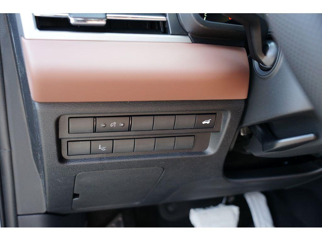 new 2025 Mitsubishi Outlander car, priced at $44,224