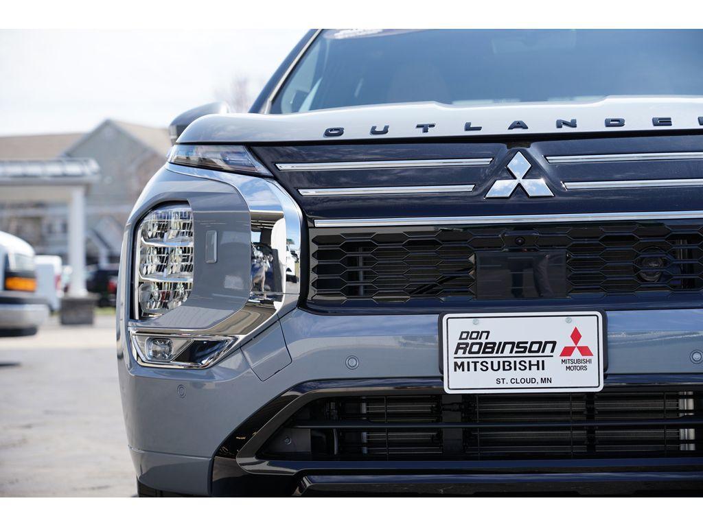 new 2025 Mitsubishi Outlander car, priced at $44,224
