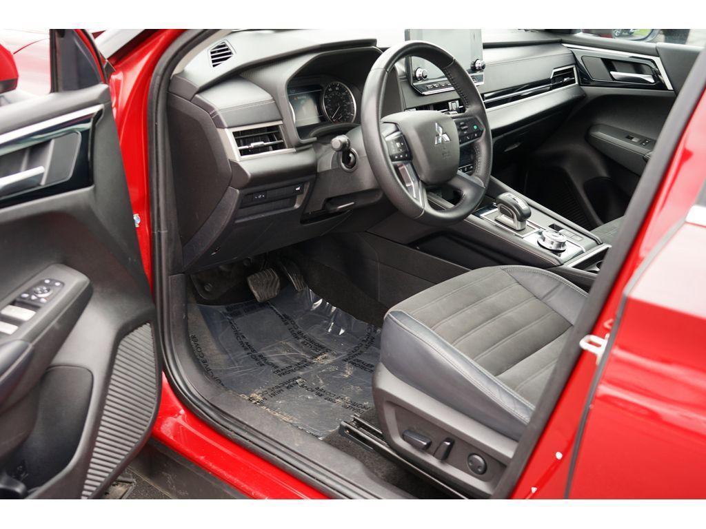 used 2023 Mitsubishi Outlander car, priced at $23,699
