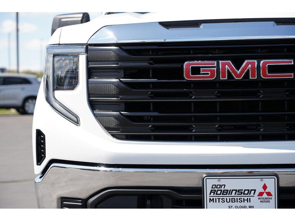 used 2022 GMC Sierra 1500 car, priced at $25,999