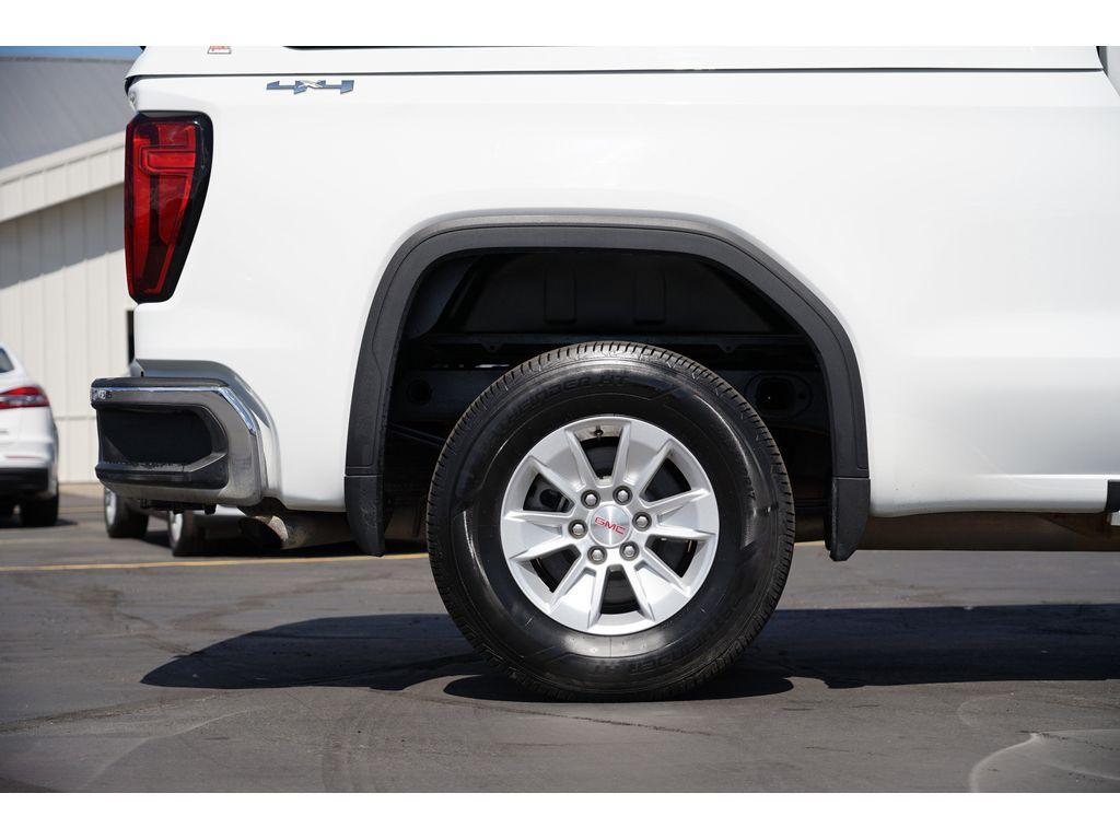 used 2022 GMC Sierra 1500 car, priced at $25,999