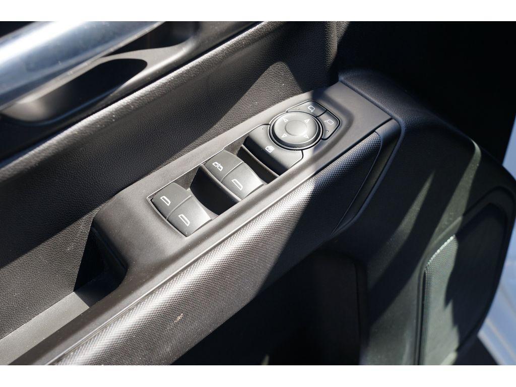 used 2022 GMC Sierra 1500 car, priced at $25,999