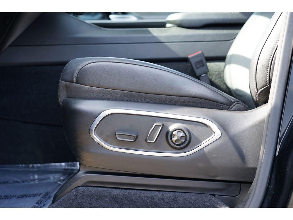 used 2023 Jeep Wagoneer car, priced at $59,999