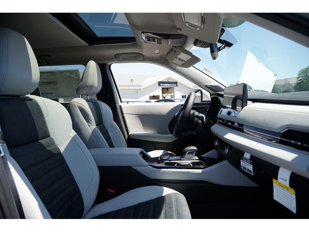 new 2025 Mitsubishi Outlander car, priced at $36,780