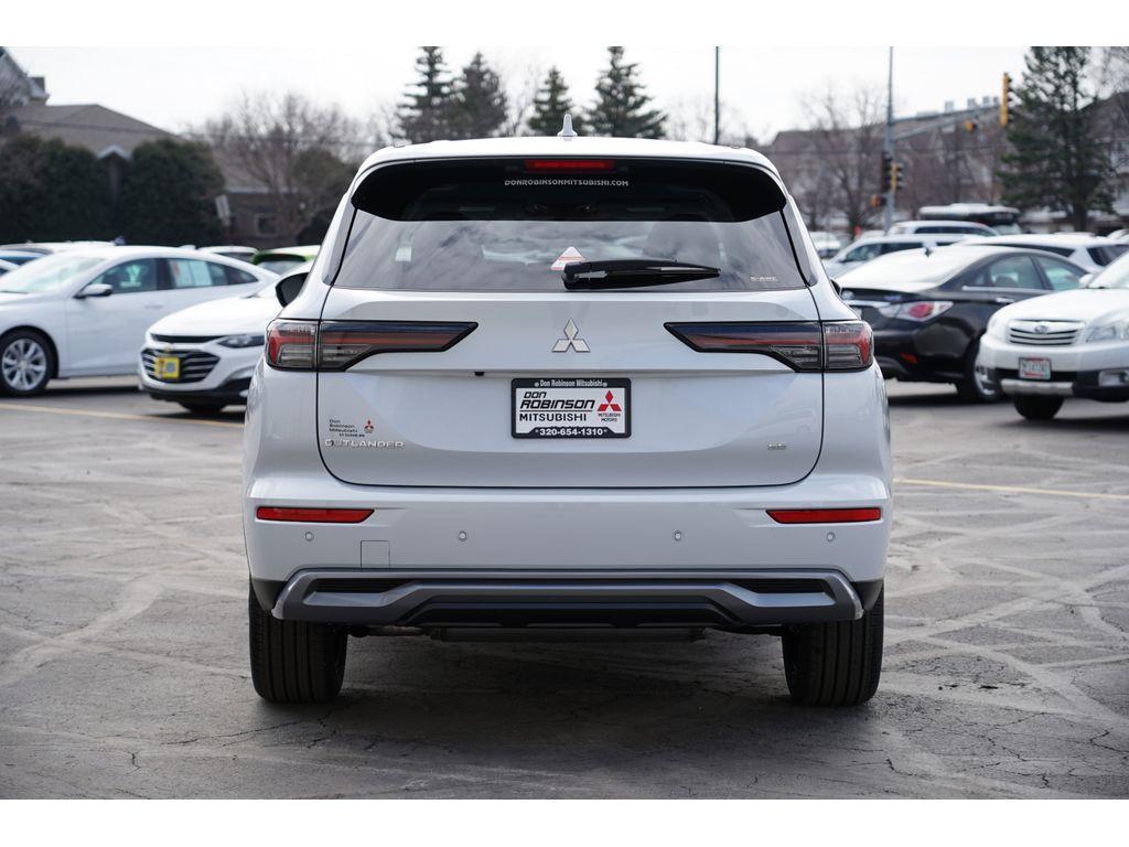 new 2025 Mitsubishi Outlander car, priced at $36,619