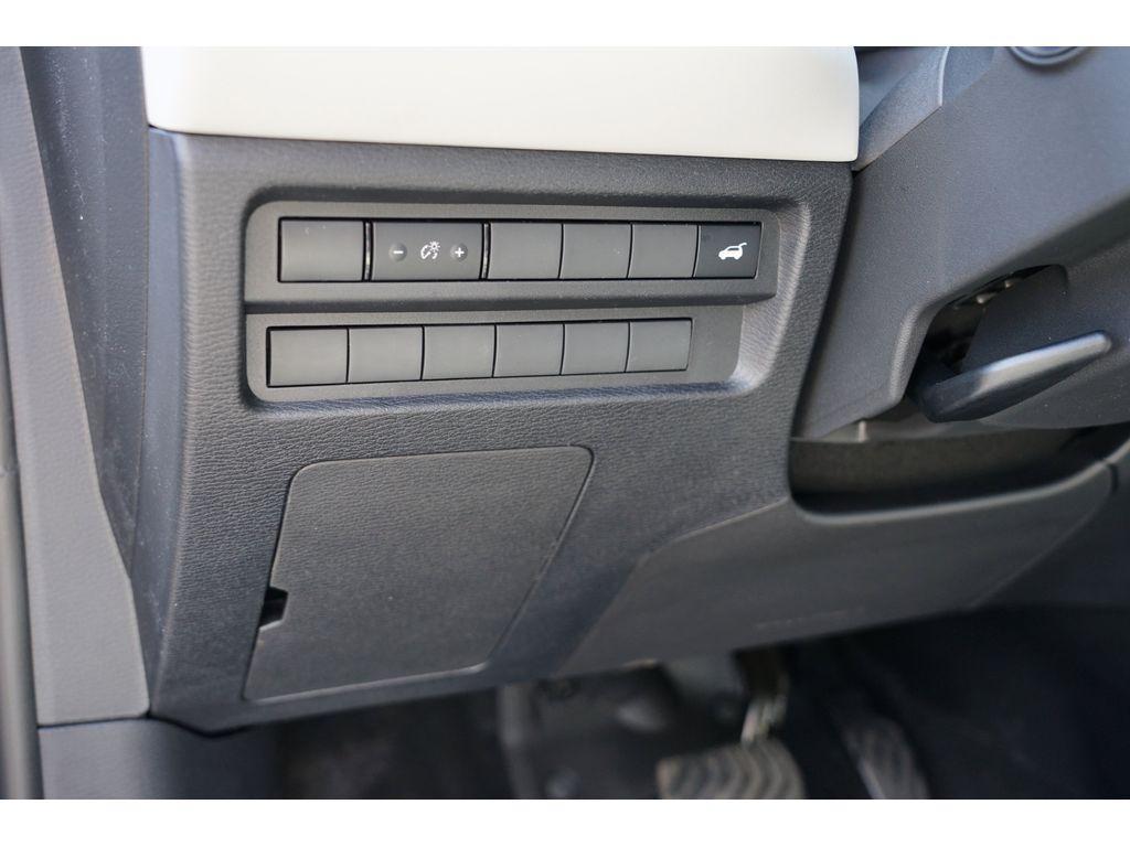 new 2025 Mitsubishi Outlander car, priced at $36,780