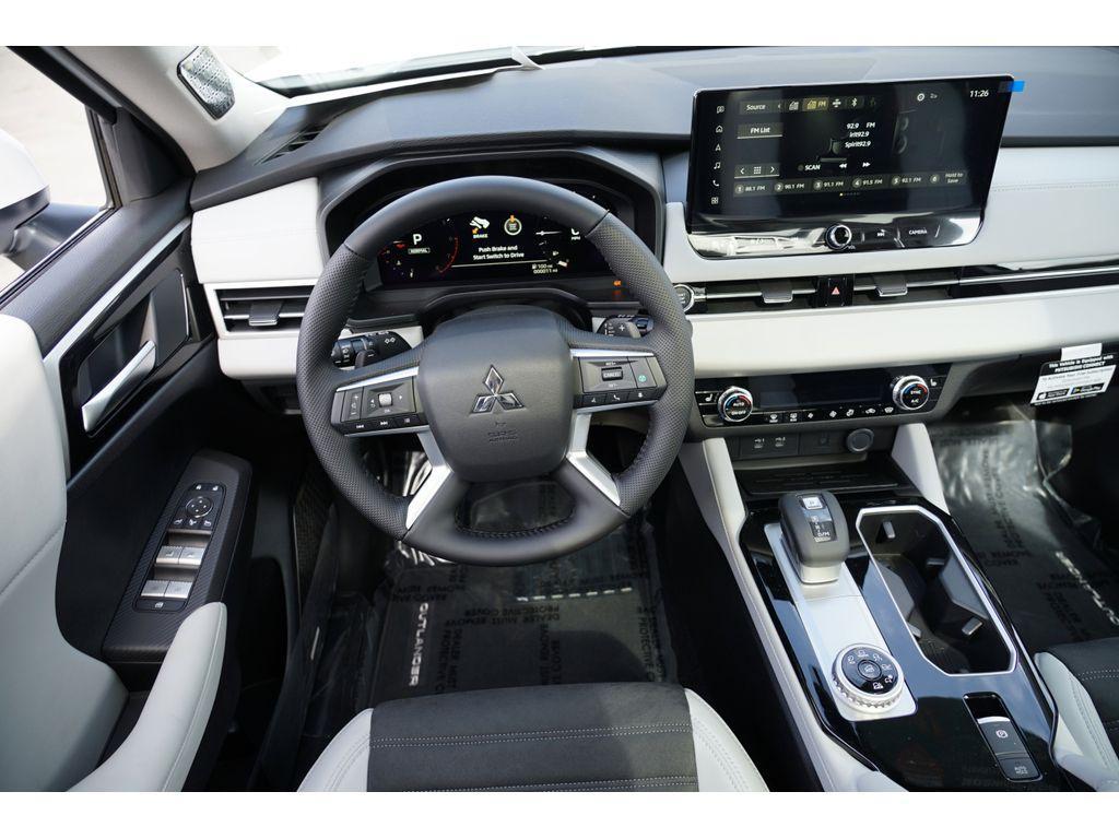 new 2025 Mitsubishi Outlander car, priced at $36,619
