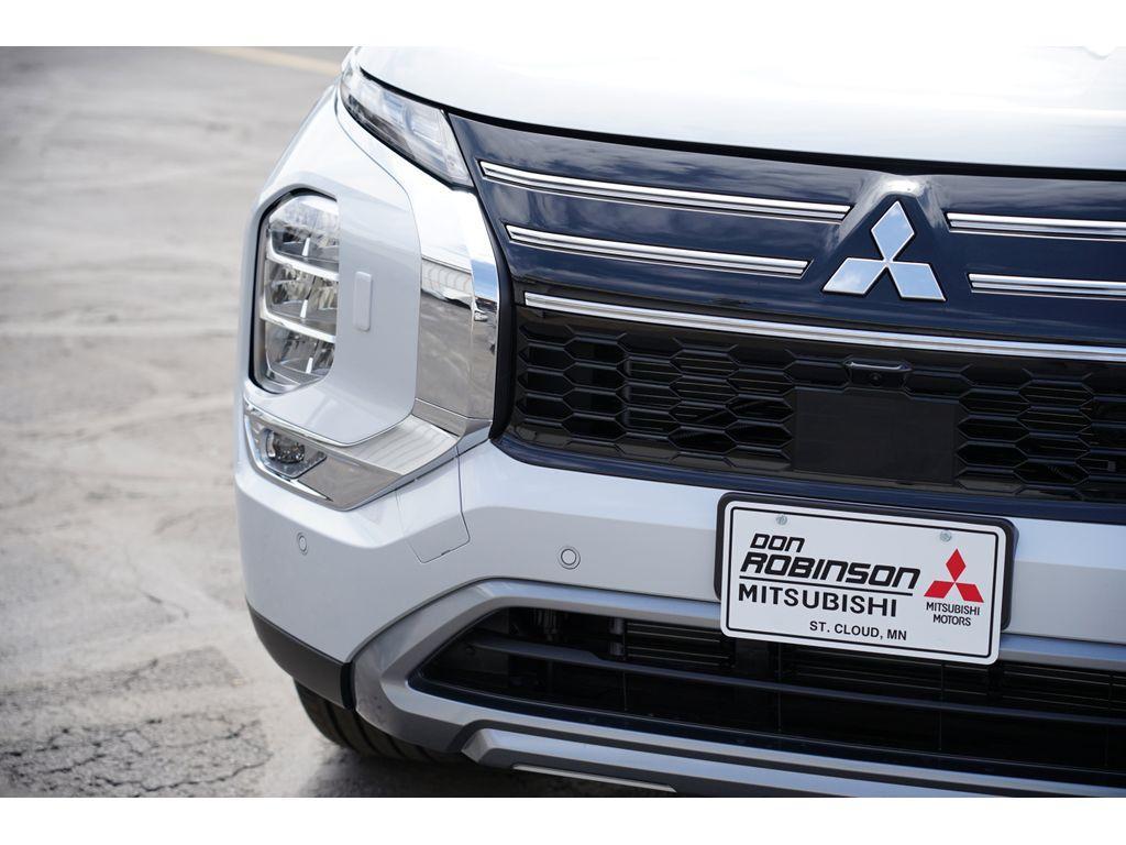 new 2025 Mitsubishi Outlander car, priced at $36,619