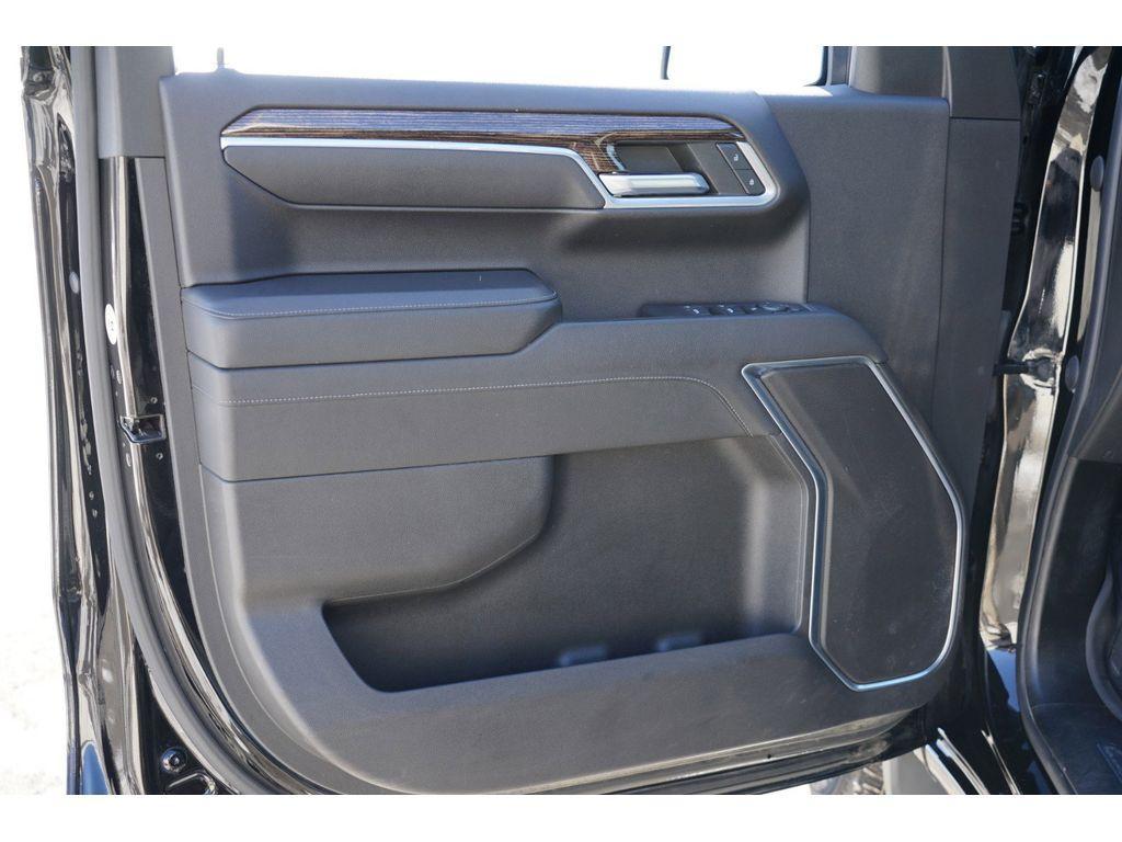 used 2022 GMC Sierra 1500 car, priced at $34,999