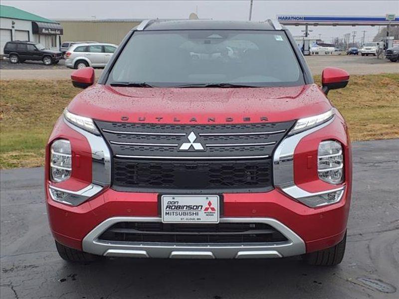 new 2024 Mitsubishi Outlander car, priced at $39,550