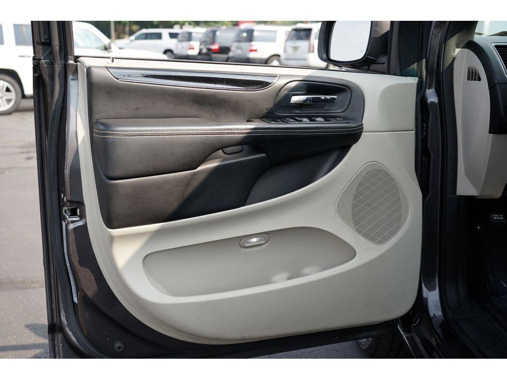 used 2016 Dodge Grand Caravan car, priced at $17,999