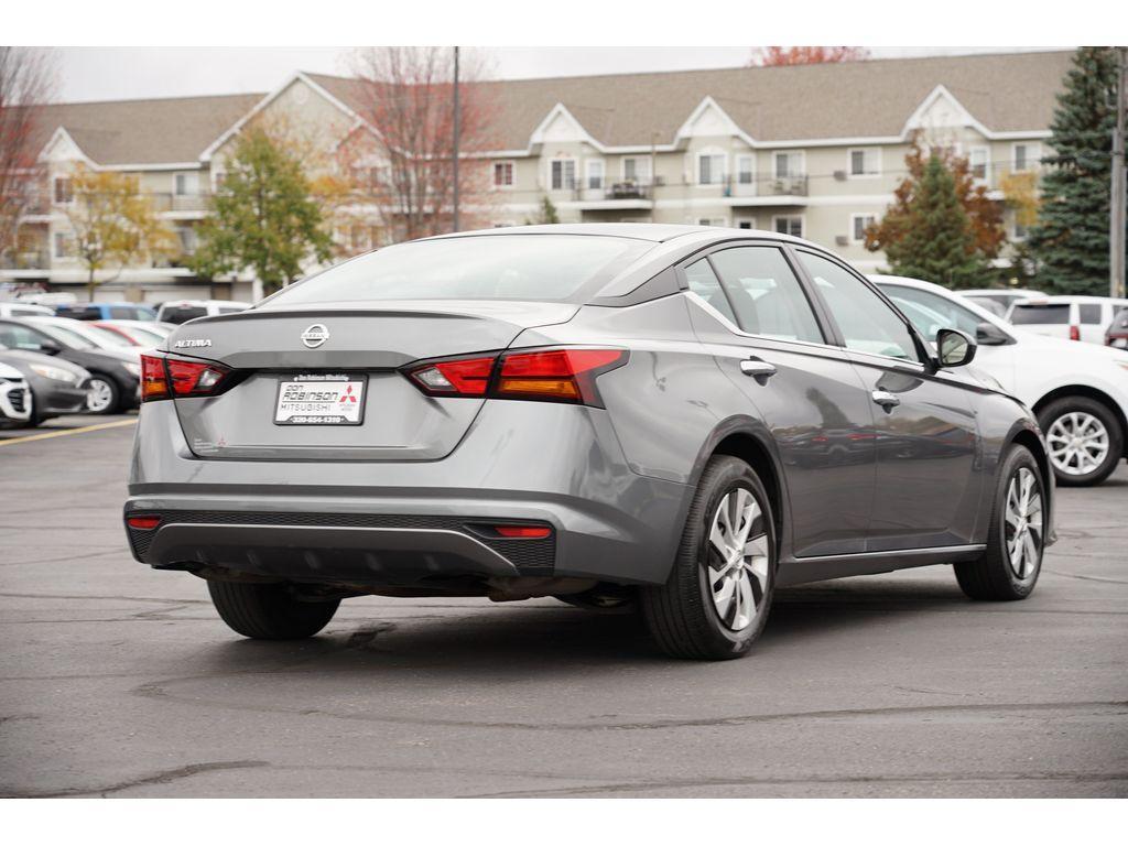 used 2022 Nissan Altima car, priced at $17,999