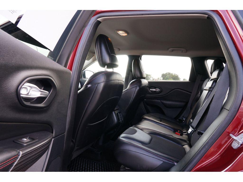 used 2016 Jeep Cherokee car, priced at $16,999