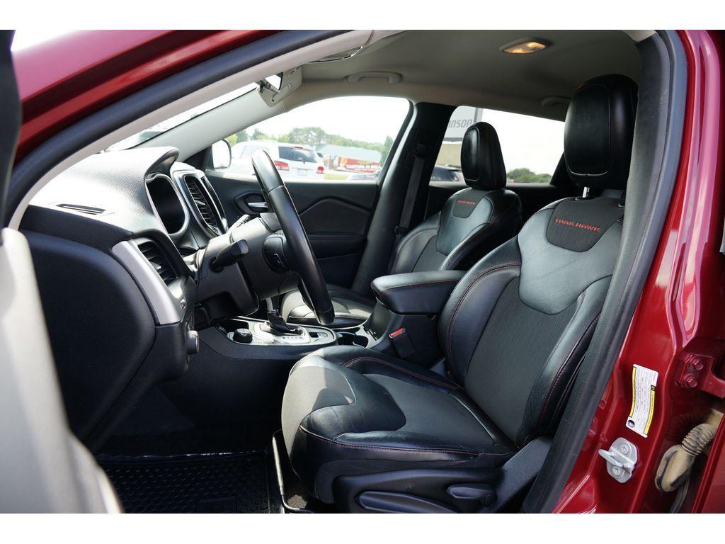 used 2016 Jeep Cherokee car, priced at $16,999