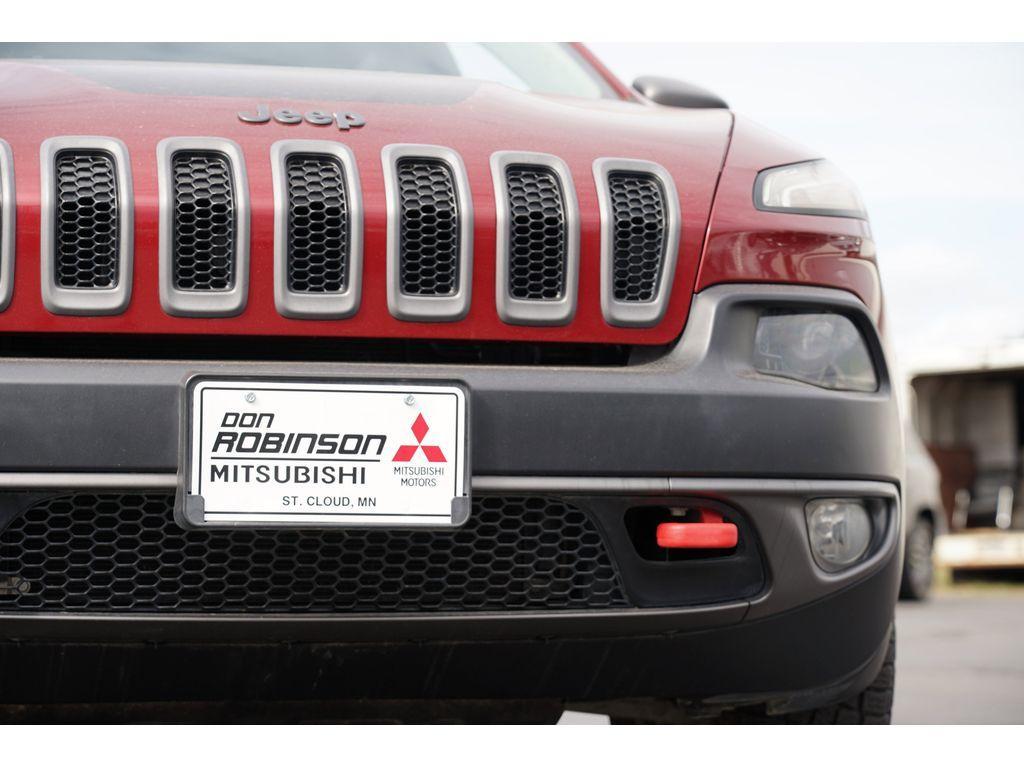 used 2016 Jeep Cherokee car, priced at $16,999