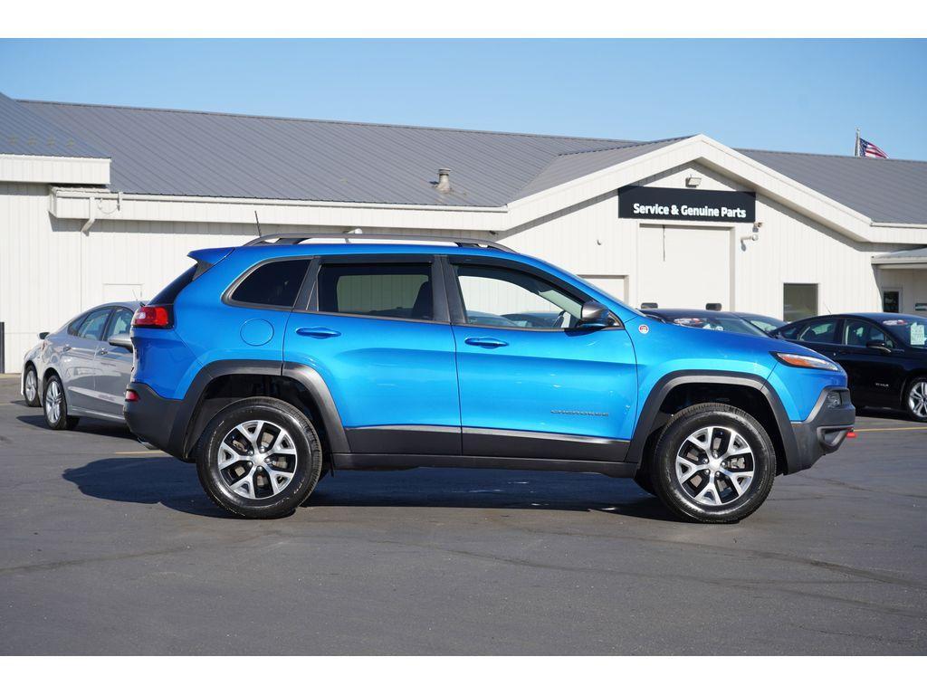 used 2018 Jeep Cherokee car, priced at $14,499