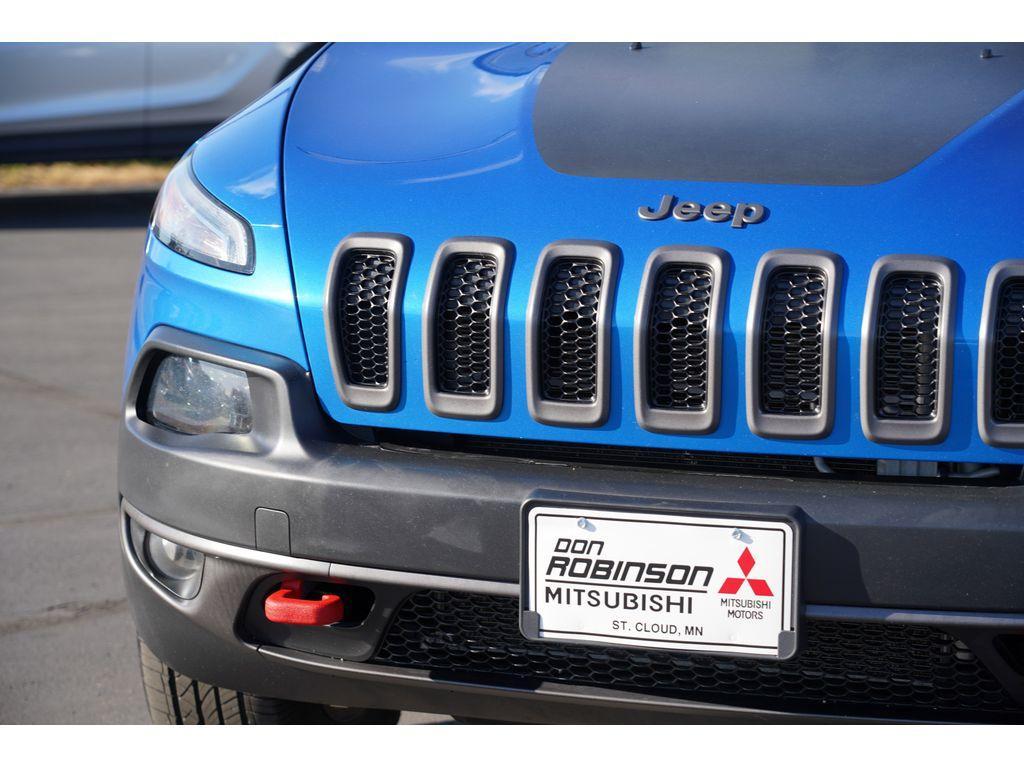 used 2018 Jeep Cherokee car, priced at $14,499