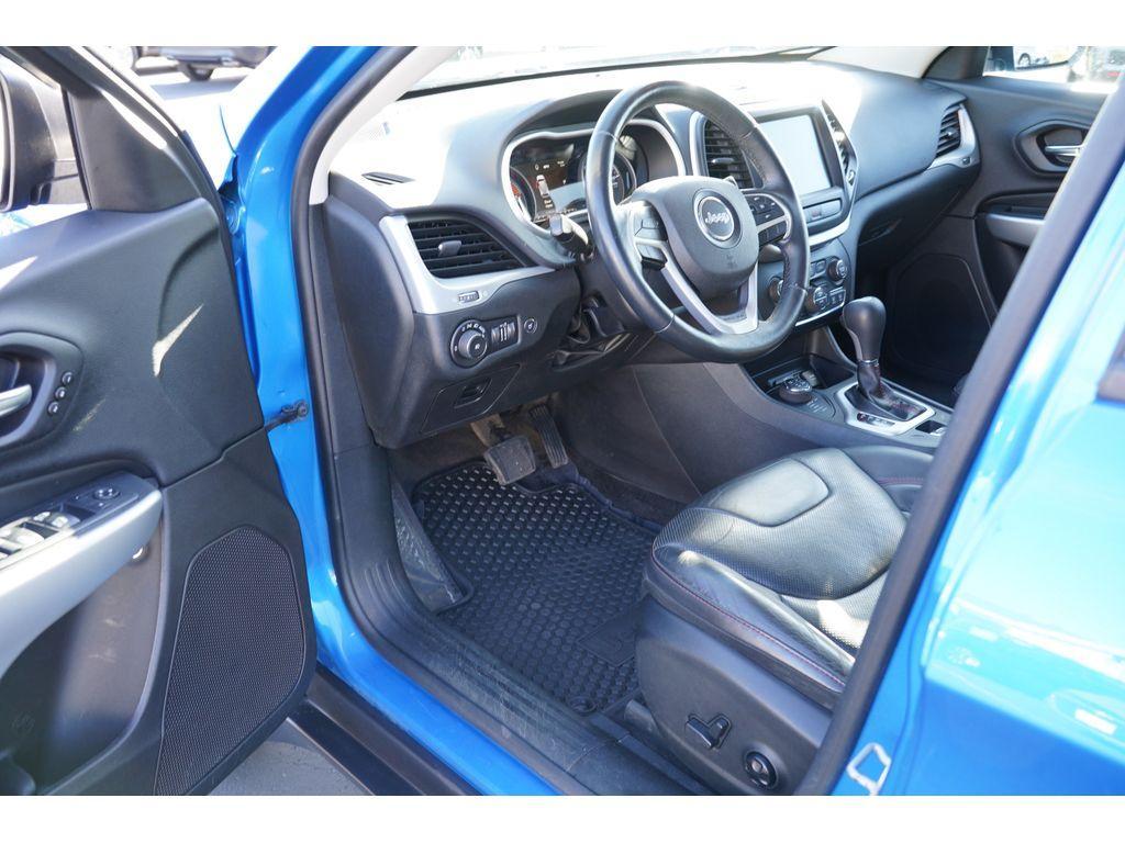 used 2018 Jeep Cherokee car, priced at $14,499