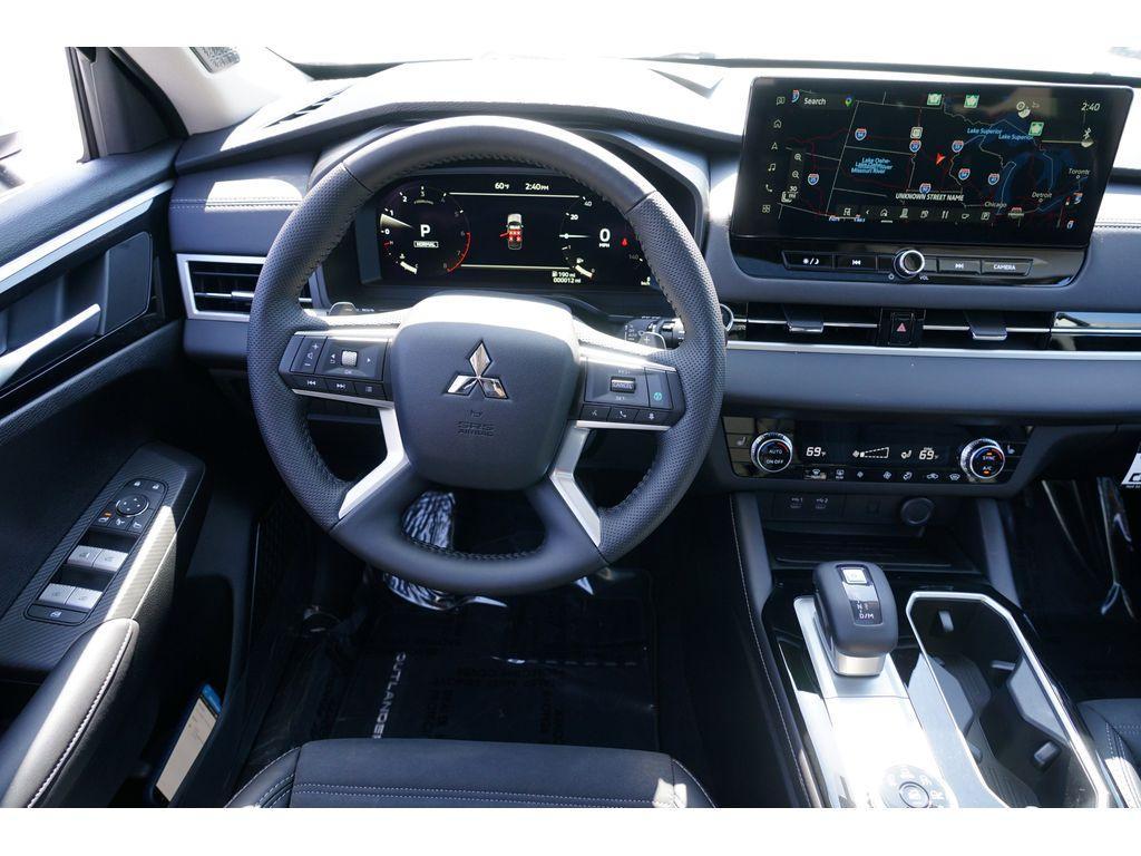 new 2025 Mitsubishi Outlander car, priced at $36,978