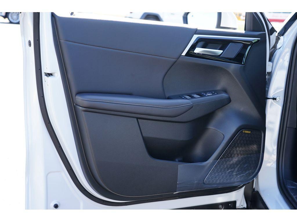 new 2025 Mitsubishi Outlander car, priced at $36,978