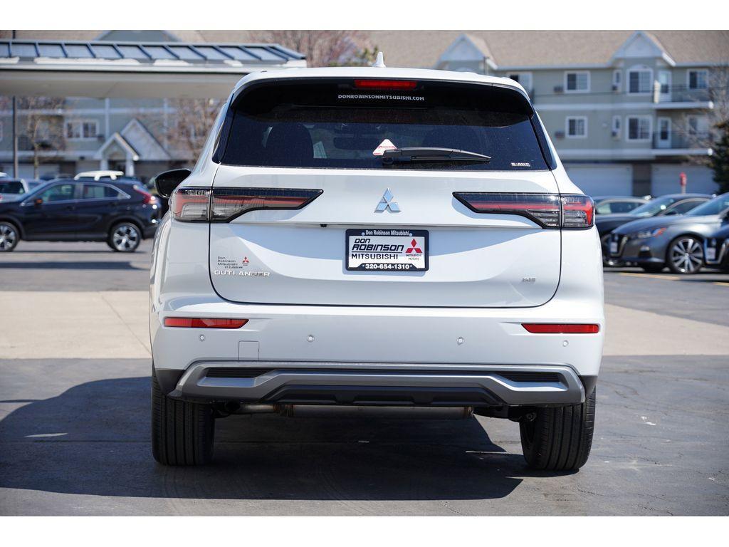 new 2025 Mitsubishi Outlander car, priced at $36,978
