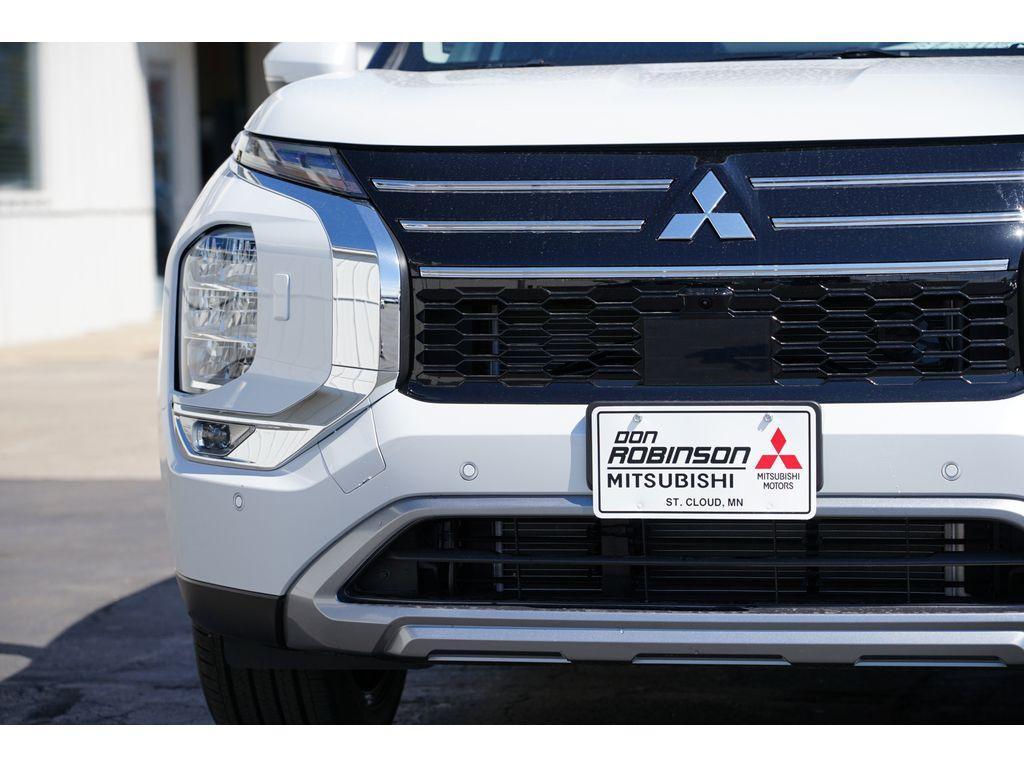 new 2025 Mitsubishi Outlander car, priced at $36,978