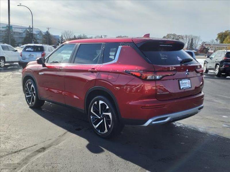 new 2025 Mitsubishi Outlander PHEV car, priced at $45,054