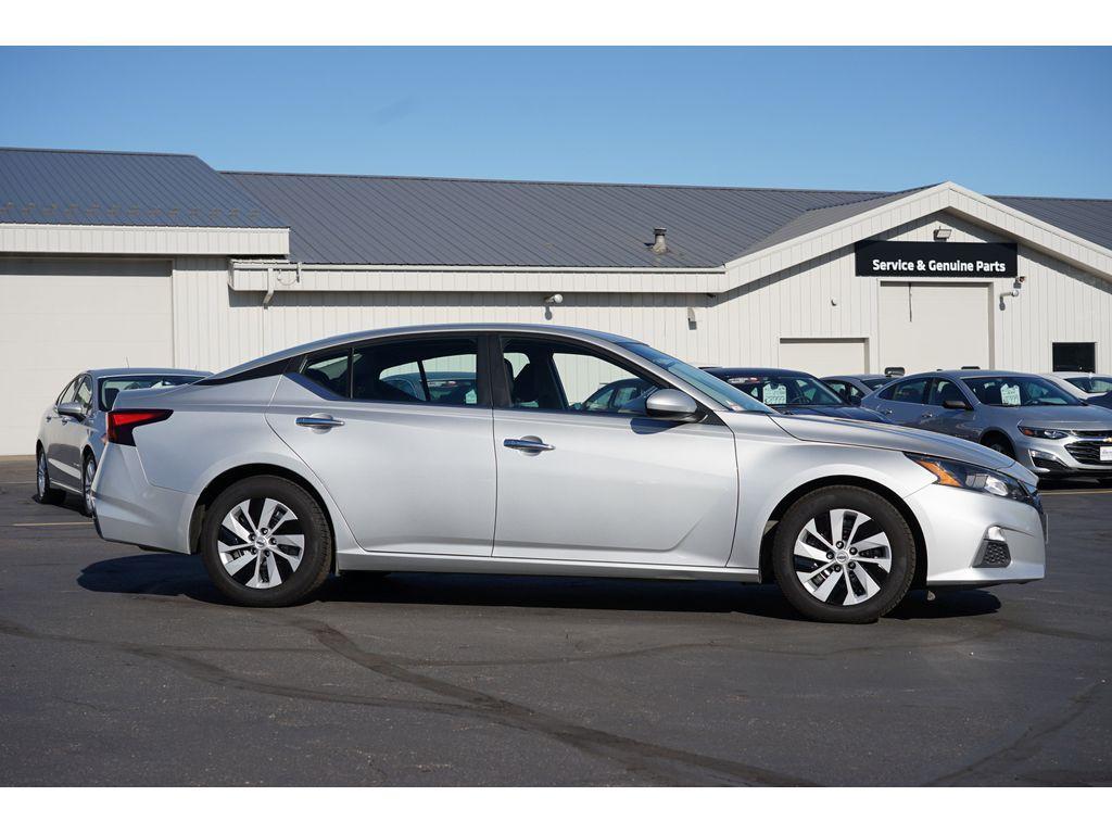 used 2022 Nissan Altima car, priced at $16,999