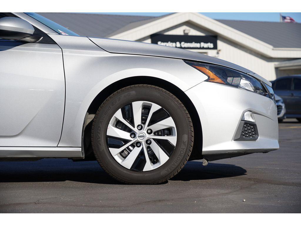 used 2022 Nissan Altima car, priced at $16,999