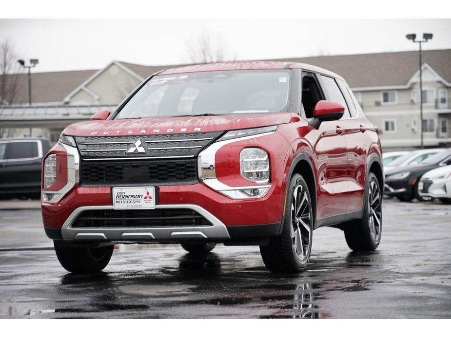 new 2024 Mitsubishi Outlander car, priced at $36,385